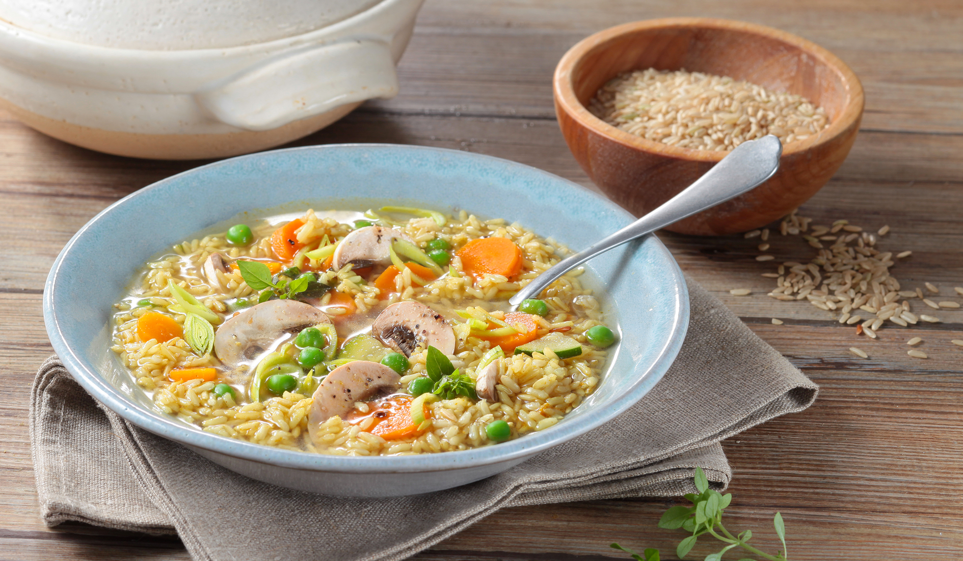 Soupe de riz brun complet aux légumes Syndicat de la Rizerie Française Soupe de riz brun complet aux légumes Syndicat de la Rizerie Française